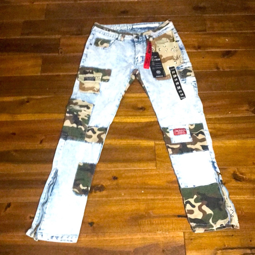 REASON30-SLIM FIT-SZ.30-CAMO PREMIUM DENIM A LITTEL STRTCH TO THEM